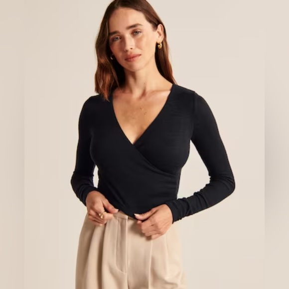 Abercrombie and Fitch long sleeve wrap blouse - Picture 1 of 2